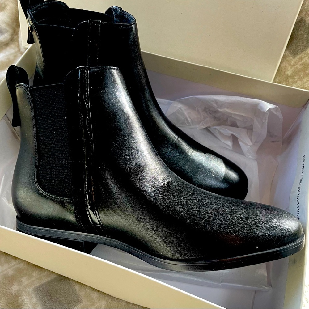 New Rockport Black Leather Boots